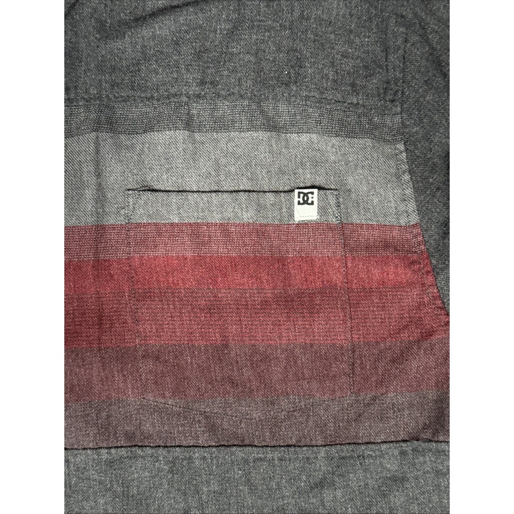 DC Apparel Button Down Long Sleeve Men's Shirt 2XL Gray Red - Picture 4 of 14